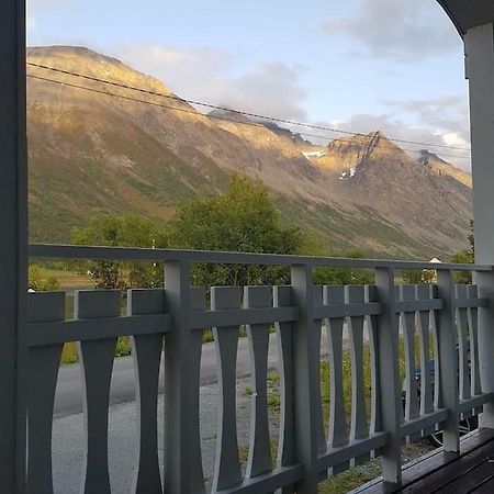 Lyngsalpan Cruise Lodge - Rodtinden Nord-Lenangen Exterior foto